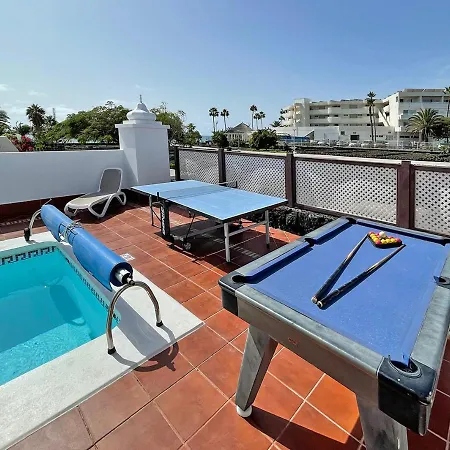 Charlotte Villa Tías